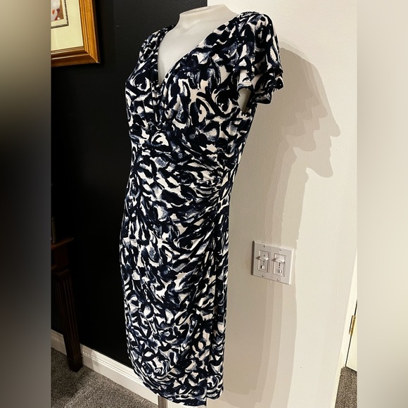 Lauren Ralph Lauren Faux Wrap Sheath Dress Size 12 - Picture 2 of 13